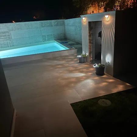 Casa Bella 아파트